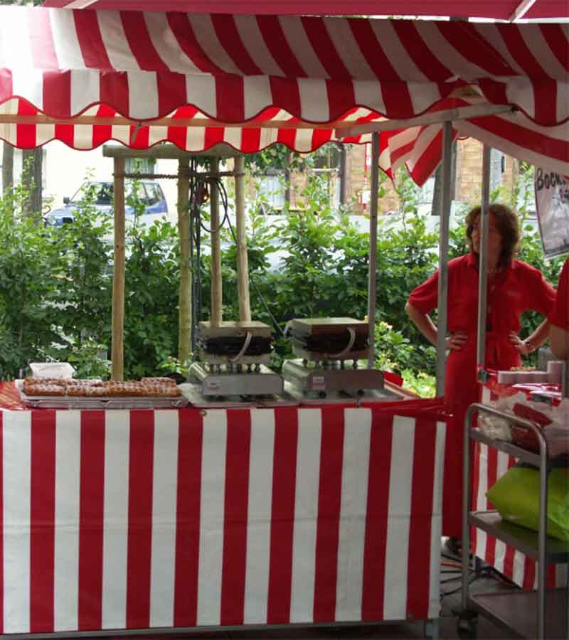 Waffelspass im Marktstand 